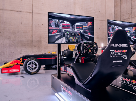 Feel the adrenaline rush of an F1 race